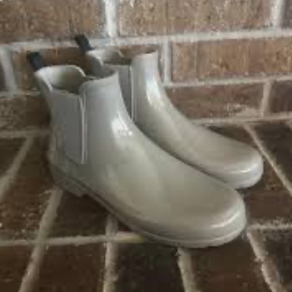 Hunter Grey Taupe Original Refined Pull On Durable Rubber Chelsea Boots NWOT 10 - Picture 7 of 16